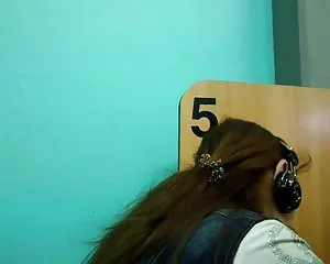 Strofinando una donna matura nel cyber caffè parte 2 vidio porn gratis