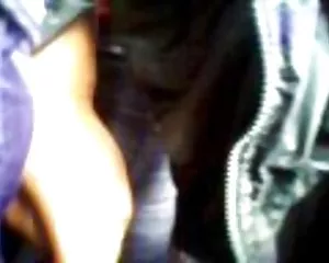 Agarron un bus 14, roux in autobus, mano propria nonne sexy