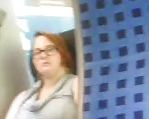 Lei mi si masturba in treno movies porno