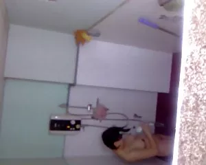 Mia sorella prende un bagno film gratuiti porno