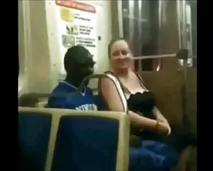Bbw slut succhiare cazzo nero sul treno vidio porni