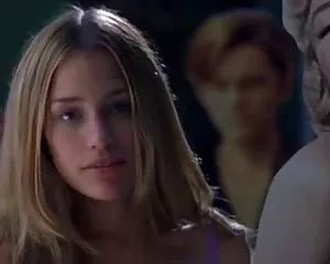 Piper bar coyote ugly (senza stelle) sedere grosso uomo