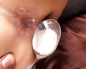 Ragazze giapponesi scoreggia anale creampie sul cucchiaio e mangiare film hard privati
